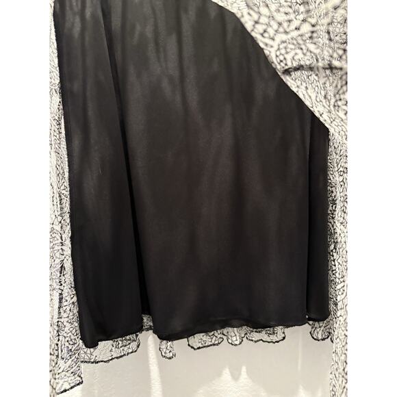 Coldwater Creek Black and White Pull On Lace Overlay Lined Flared Skirt Size Med - Picture 2 of 4